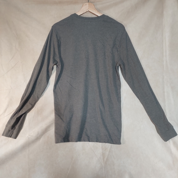 The North Face Men's Small Heather Grey Long Sleeve Graphic Hit Logo Tee EUC - Picture 3 of 10